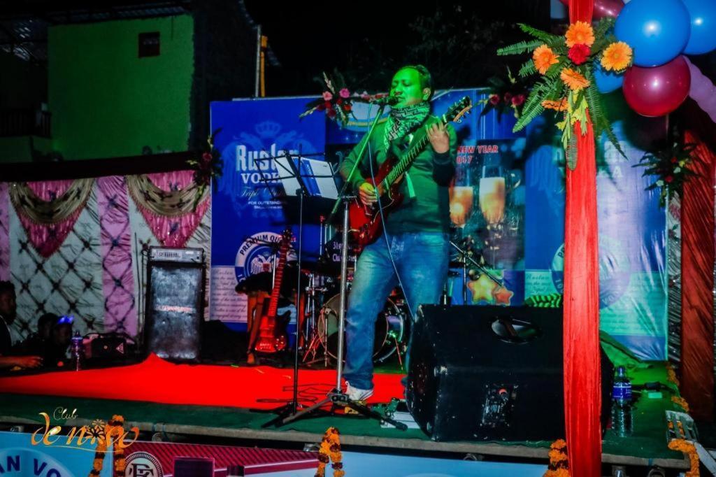 Club Denovo Hotel Butwal Ngoại thất bức ảnh