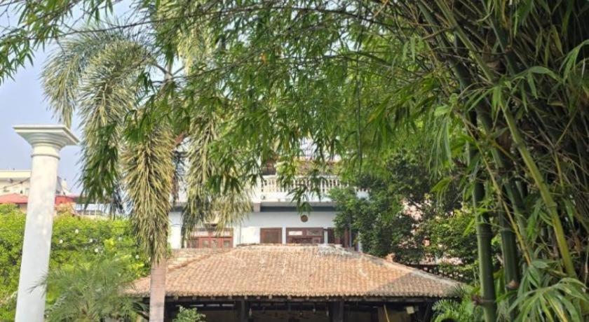 Club Denovo Hotel Butwal Ngoại thất bức ảnh