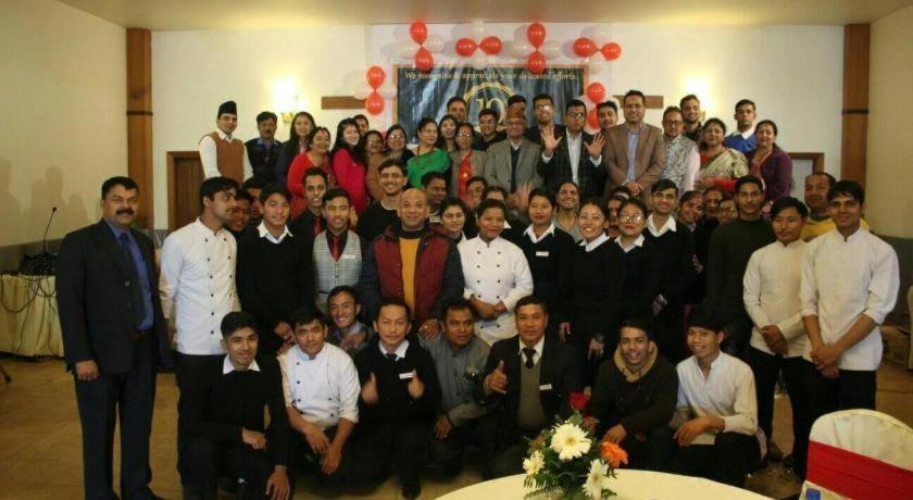 Club Denovo Hotel Butwal Ngoại thất bức ảnh